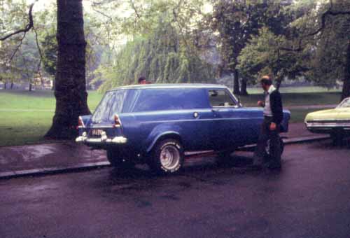 Highridin' Ford Consul panel estate