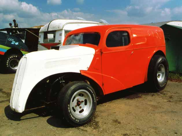 Fenderless Fordson