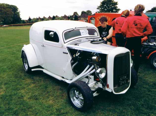Fordson with 32 grill
