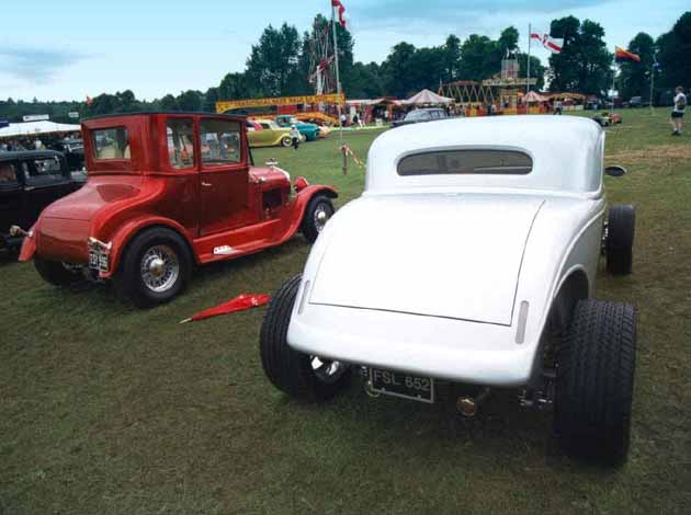 Ian Burton's 34 coupe rear
