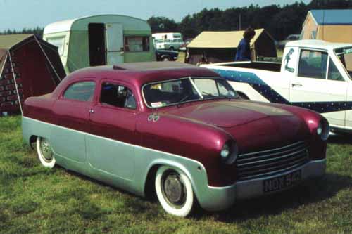 Kustom Consul